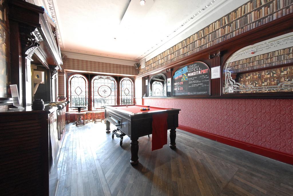 The George Hotel Whitby Exterior photo